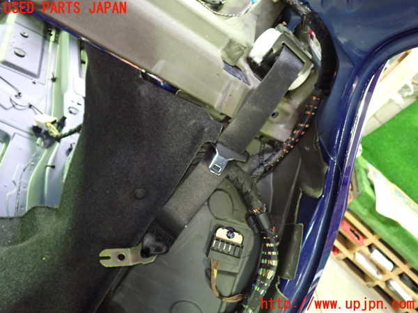 5UPJ-27767185]BMW M5(NB50 E60)左2列目シートベルト 中古_m0001.jpg