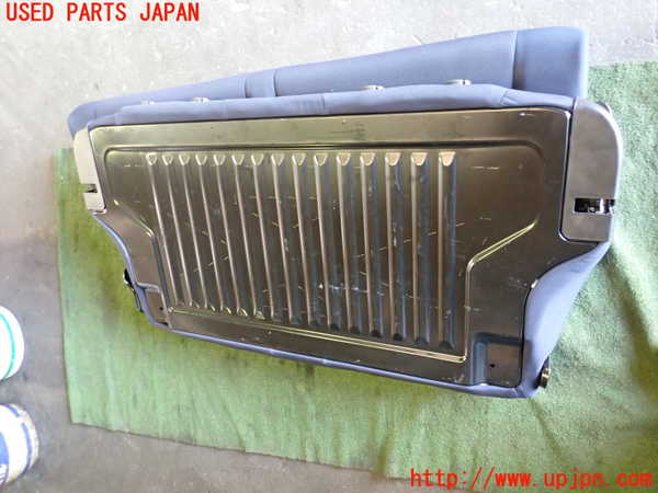 1UPJ-27777385]フィアット・500(31209)リアシート 中古_m0004.jpg