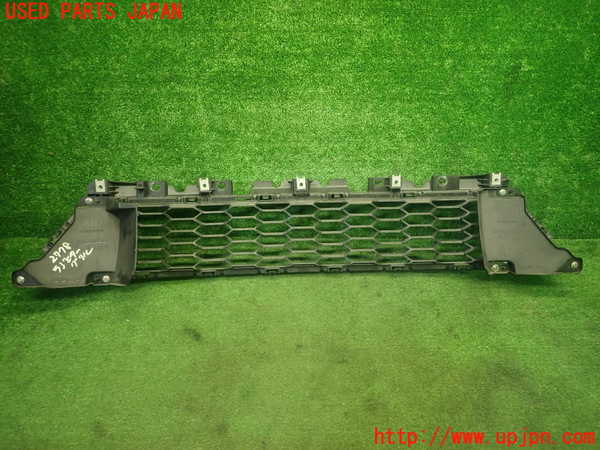 1UPJ-27781050]アバルト・124スパイダー(NF2EK)ラジエターグリル 中古_m0004.jpg