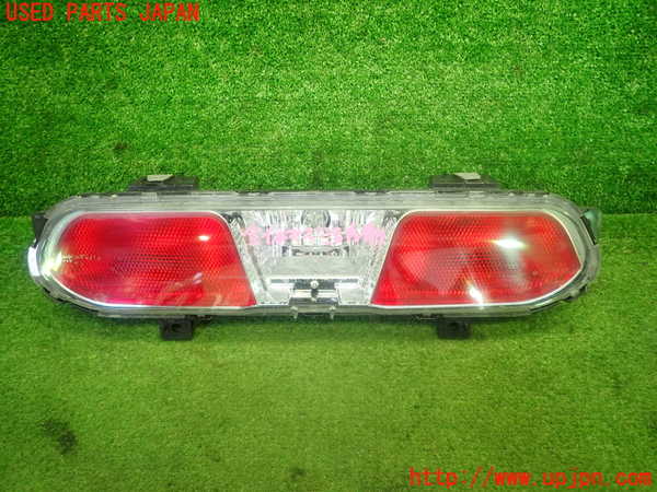 5UPJ-27781559]アバルト・124スパイダー(NF2EK)リアフィニッシャー 中古_m0001.jpg