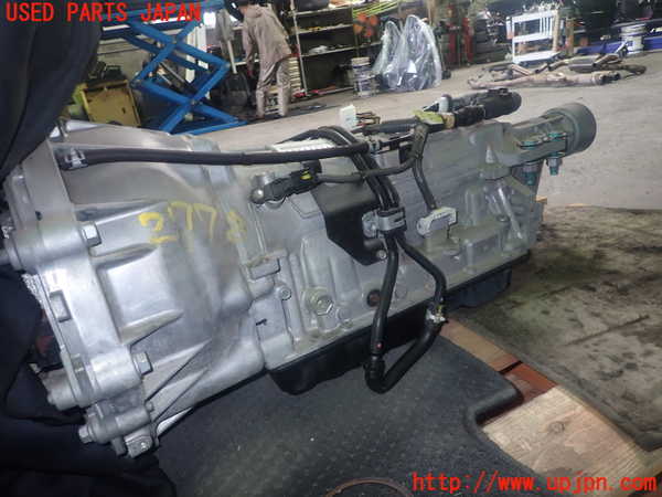 1UPJ-27783010]アバルト・124スパイダー(NF2EK)ミッション AT 3268 中古_m0002.jpg