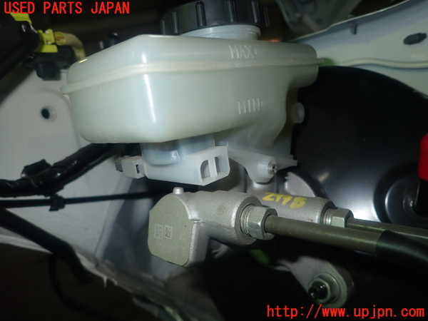 1UPJ-27784050]アバルト・124スパイダー(NF2EK)ブレーキマスターシリンダー 中古_m0001.jpg