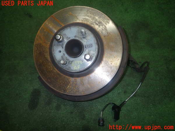 1UPJ-27784290]アバルト・124スパイダー(NF2EK)右フロントナックルハブ 中古_m0001.jpg