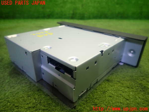 1UPJ-27786490]アバルト・124スパイダー(NF2EK)DVDプレイヤー 中古_m0003.jpg