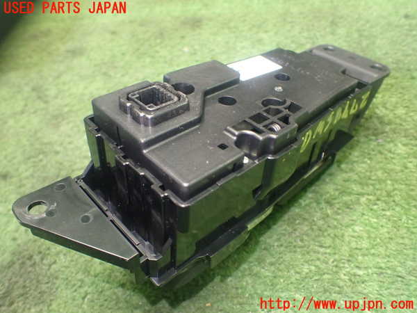 1UPJ-27786306]アバルト・124スパイダー(NF2EK)スイッチ1 (ナビ操作) 中古_m0003.jpg
