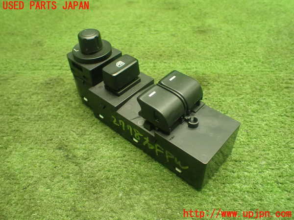 1UPJ-27786240]アバルト・124スパイダー(NF2EK)右パワーウィンドウスイッチ 中古_m0001.jpg