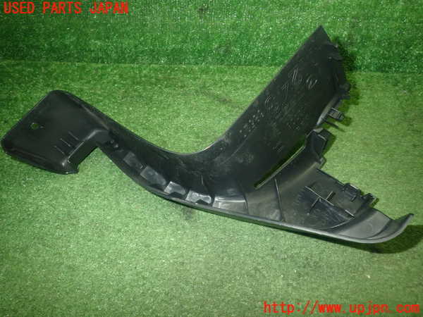 1UPJ-27787675]アバルト・124スパイダー(NF2EK)右リアピラートリム 中古_m0005.jpg