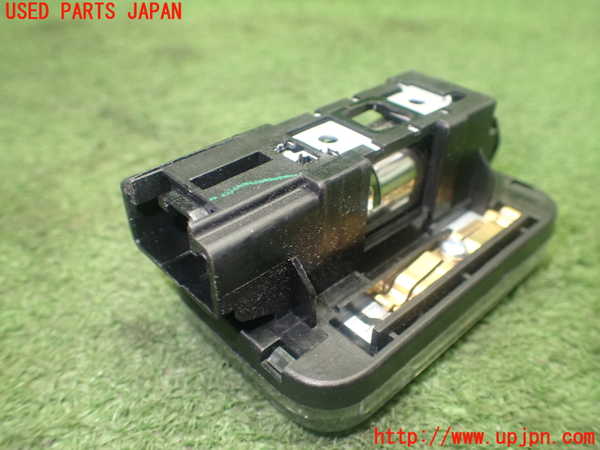 1UPJ-27786411]アバルト・124スパイダー(NF2EK)ルームランプ1 中古_m0002.jpg
