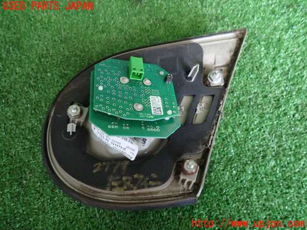 2UPJ-27791552]ジャガー・XKシリーズ(J438B)左リアフィニッシャー 中古 【左ハンドル】_m0002.jpg