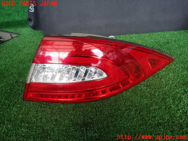 2UPJ-27791530]ジャガー・XKシリーズ(J438B)右テールランプ 中古 【左ハンドル】_m0001.jpg