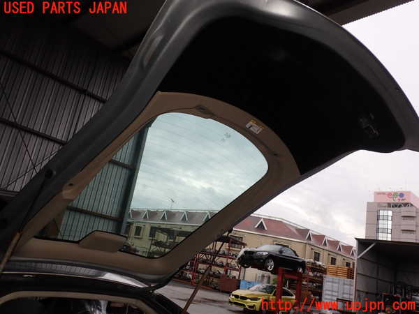 2UPJ-27791566]ジャガー・XKシリーズ(J438B)バックドア リアゲート ハッチ 中古 【左ハンドル】(43R-001582 M3240)_m0004.jpg