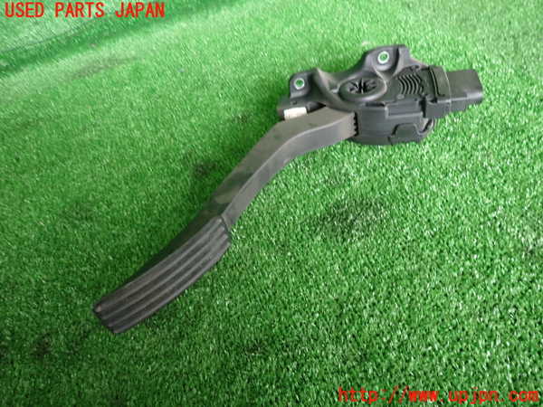2UPJ-27796381]ジャガー・XKシリーズ(J438B)センサー1 (アクセルペダル) 中古 【左ハンドル】_m0001.jpg