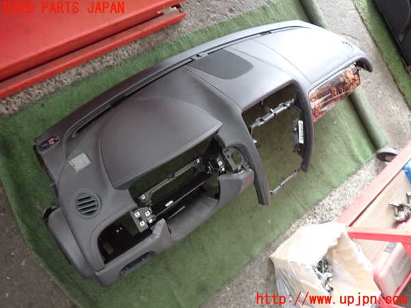 2UPJ-27797505]ジャガー・XKシリーズ(J438B)ダッシュボード 中古 【左ハンドル】_m0002.jpg