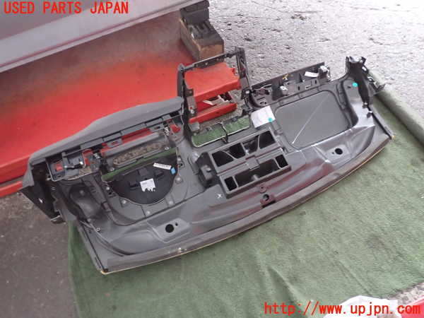 2UPJ-27797505]ジャガー・XKシリーズ(J438B)ダッシュボード 中古 【左ハンドル】_m0005.jpg