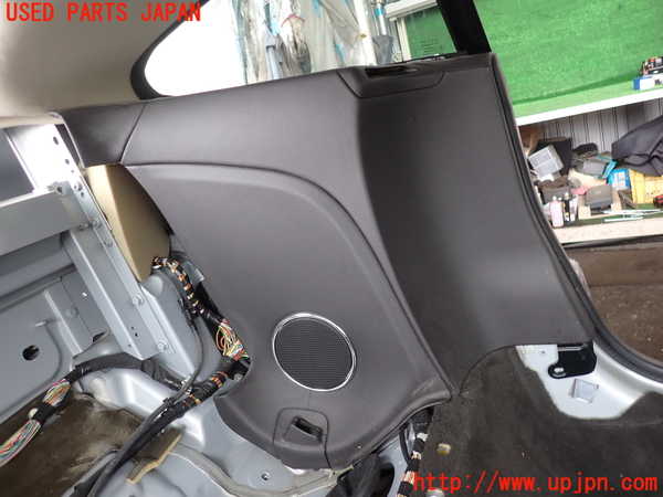 2UPJ-27797680]ジャガー・XKシリーズ(J438B)左リアピラートリム 中古 【左ハンドル】_m0003.jpg