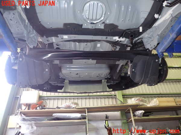 2UPJ-27805380]MX-30 ロータリーEV(DR8V3P)リアアクスルビーム 中古_m0001.jpg