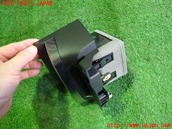 2UPJ-27807527]MX-30 ロータリーEV(DR8V3P)エアコン吹き出し口2 (右) 中古_m0002.jpg
