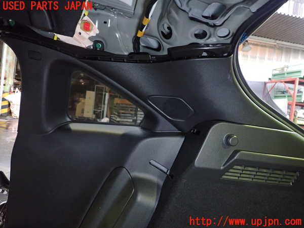 2UPJ-27807675]MX-30 ロータリーEV(DR8V3P)右リアピラートリム 中古_m0003.jpg