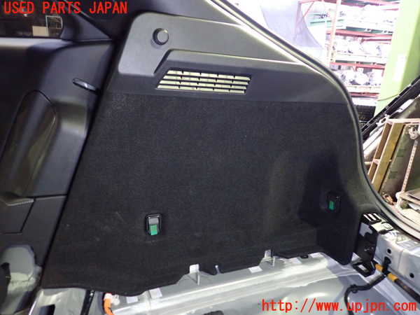 2UPJ-27807675]MX-30 ロータリーEV(DR8V3P)右リアピラートリム 中古_m0004.jpg