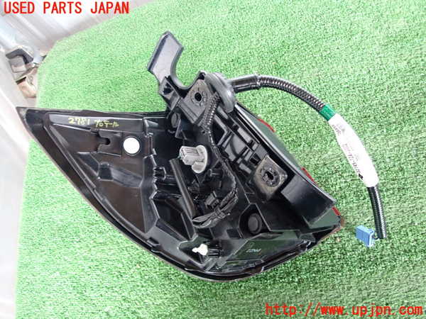 2UPJ-27811530]フィット(Fit) ハイブリッド(e：HEV)(GR3)右テールランプ 中古_m0002.jpg
