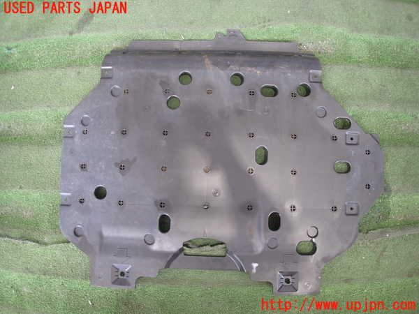 2UPJ-27812170]フィット(Fit) ハイブリッド(e：HEV)(GR3)エンジンアンダーカバー 中古_m0001.jpg