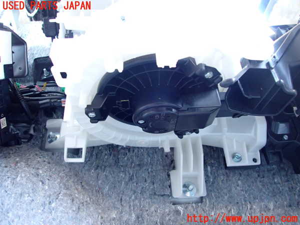 2UPJ-27816095]フィット(Fit) ハイブリッド(e：HEV)(GR3)ブロアファン(ブロアーファン) 中古_m0004.jpg