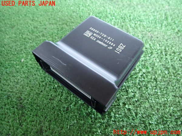 5UPJ-27816151]フィット(Fit) ハイブリッド(e：HEV)(GR3)コンピューター6 中古_m0001.jpg