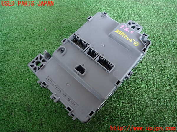 2UPJ-27816741]フィット(Fit) ハイブリッド(e：HEV)(GR3)ヒューズボックス1 中古_m0002.jpg