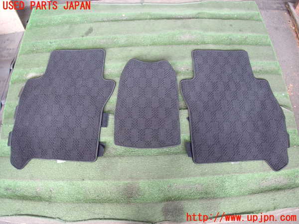 2UPJ-27817800]フィット(Fit) ハイブリッド(e：HEV)(GR3)フロアマット 中古_m0003.jpg