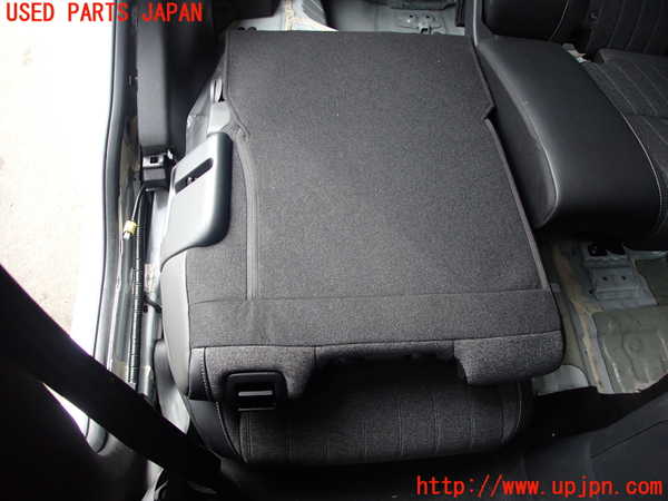 2UPJ-27817145]フィット(Fit) ハイブリッド(e：HEV)(GR3)右2列目シート 中古_m0004.jpg