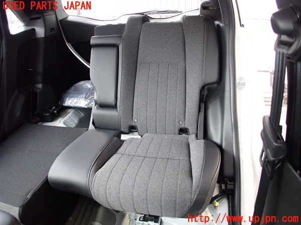 2UPJ-27817175]フィット(Fit) ハイブリッド(e：HEV)(GR3)左2列目シート 中古_m0001.jpg