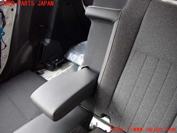 2UPJ-27817175]フィット(Fit) ハイブリッド(e：HEV)(GR3)左2列目シート 中古_m0004.jpg