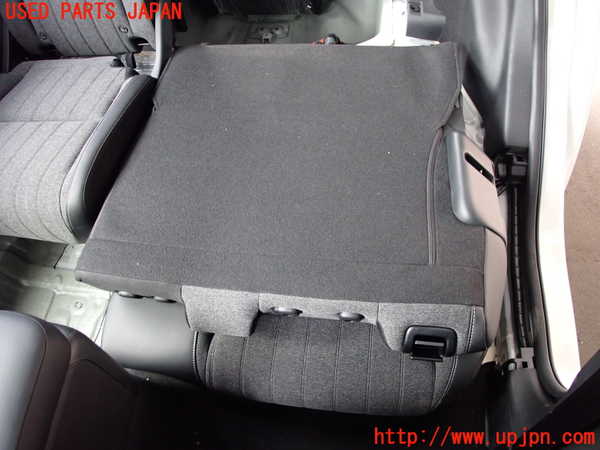 2UPJ-27817175]フィット(Fit) ハイブリッド(e：HEV)(GR3)左2列目シート 中古_m0005.jpg
