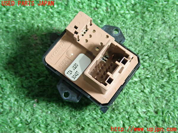 2UPJ-27816280]フィット(Fit) ハイブリッド(e：HEV)(GR3)ミラースイッチ 中古_m0002.jpg