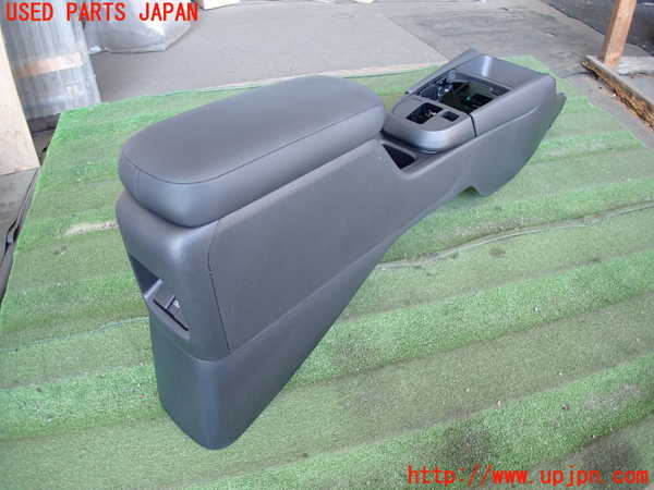 2UPJ-27817540]フィット(Fit) ハイブリッド(e：HEV)(GR3)センターコンソール 中古_m0002.jpg