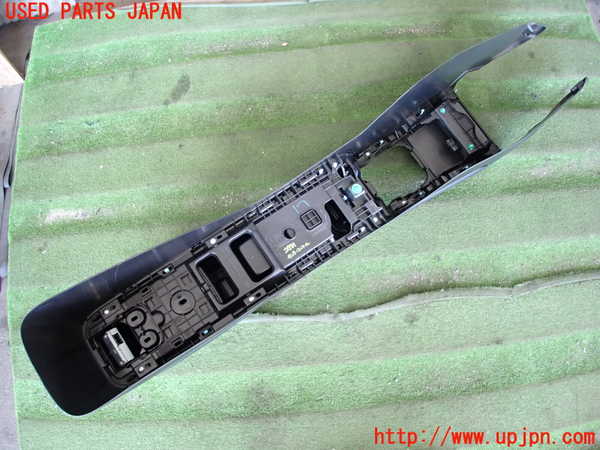 2UPJ-27817540]フィット(Fit) ハイブリッド(e：HEV)(GR3)センターコンソール 中古_m0005.jpg