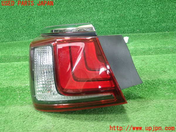 1UPJ-27821536]レクサス・ES300h(AXZH10)左テールランプ 中古_m0001.jpg