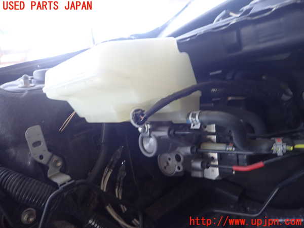 5UPJ-27824050]レクサス・ES300h(AXZH10)ブレーキマスターシリンダー 中古_m0001.jpg