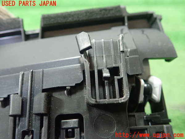 1UPJ-27827526]レクサス・ES300h(AXZH10)エアコン吹き出し口1 (右) 中古_m0004.jpg