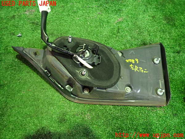 1UPJ-27831552]レクサス・GS350(GRL10)左リアフィニッシャー 中古_m0002.jpg