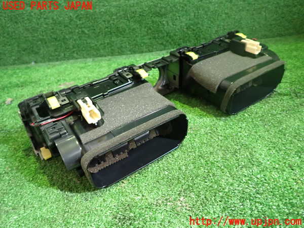 1UPJ-27837528]レクサス・GS350(GRL10)エアコン吹き出し口3 中古_m0003.jpg