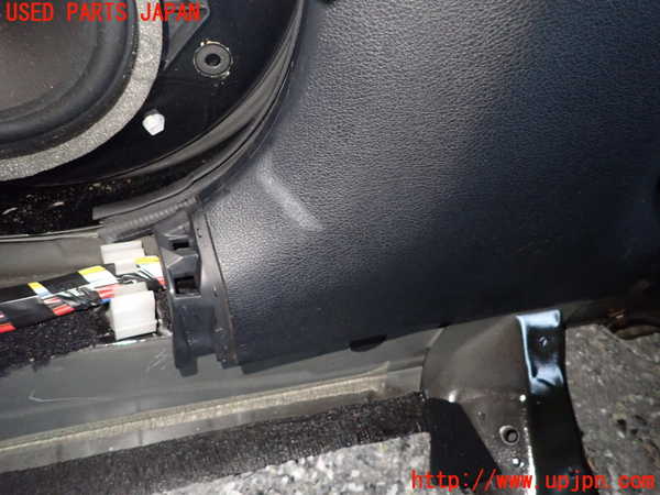 1UPJ-27837670]レクサス・GS350(GRL10)左センターピラートリム 中古_m0005.jpg