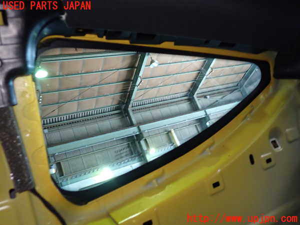 1UPJ-27841380]ルノー・メガーヌ R.S.(ルノー・スポール)(DZF4R)右クォーターガラス AGC M85 中古_m0003.jpg
