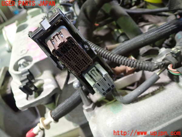 1UPJ-27842010]ルノー・メガーヌ R.S.(ルノー・スポール)(DZF4R)エンジン F4R 中古_m0003.jpg