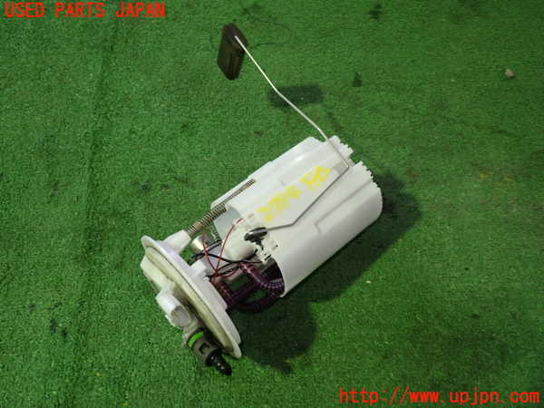 1UPJ-27842510]ルノー・メガーヌ R.S.(ルノー・スポール)(DZF4R)燃料ポンプ 中古_m0003.jpg