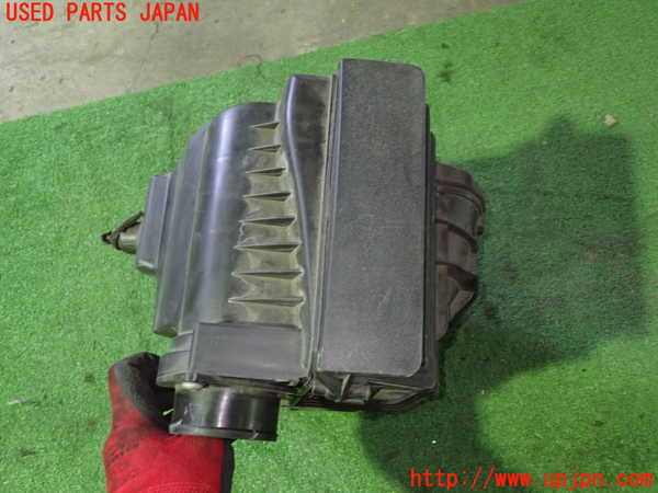1UPJ-27842560]ルノー・メガーヌ R.S.(ルノー・スポール)(DZF4R)エアクリーナーボックス 中古_m0002.jpg