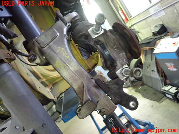 1UPJ-27844295]ルノー・メガーヌ R.S.(ルノー・スポール)(DZF4R)左フロントナックルハブ 中古_m0002.jpg