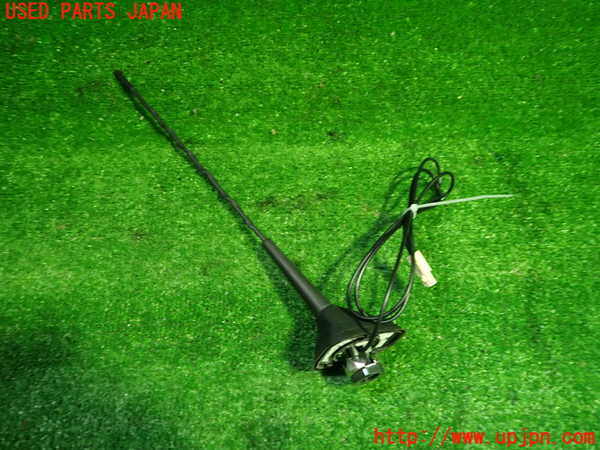 5UPJ-27846550]ルノー・メガーヌ R.S.(ルノー・スポール)(DZF4R)アンテナ 中古_m0001.jpg