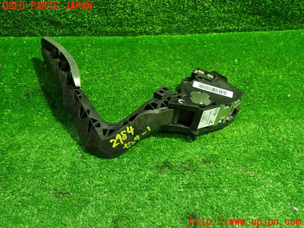1UPJ-27846381]ルノー・メガーヌ R.S.(ルノー・スポール)(DZF4R)センサー1 (アクセルペダル) 中古_m0004.jpg