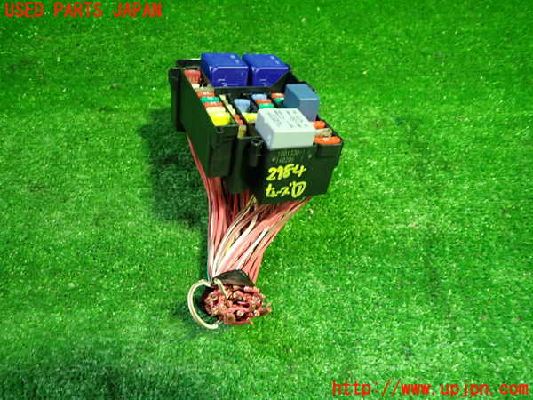 5UPJ-27846741]ルノー・メガーヌ R.S.(ルノー・スポール)(DZF4R)ヒューズボックス1 中古_m0003.jpg